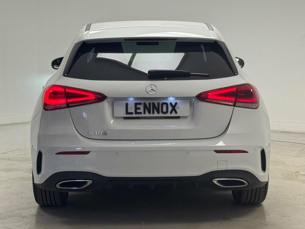 Mercedes-Benz A Class 1.3 A180 Amg Line Executive 7G-dct Euro 6 Ss White #4