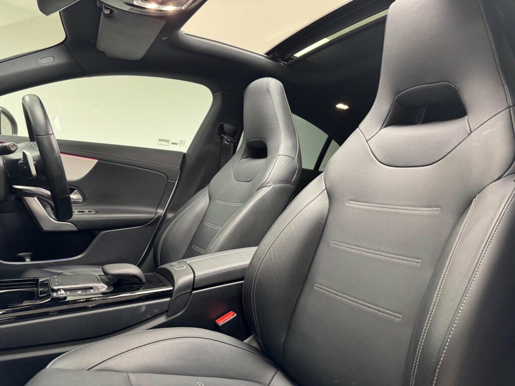 Mercedes-Benz CLA Class 1.3 Cla180 Amg Line Premium Coupe 7G- White #26
