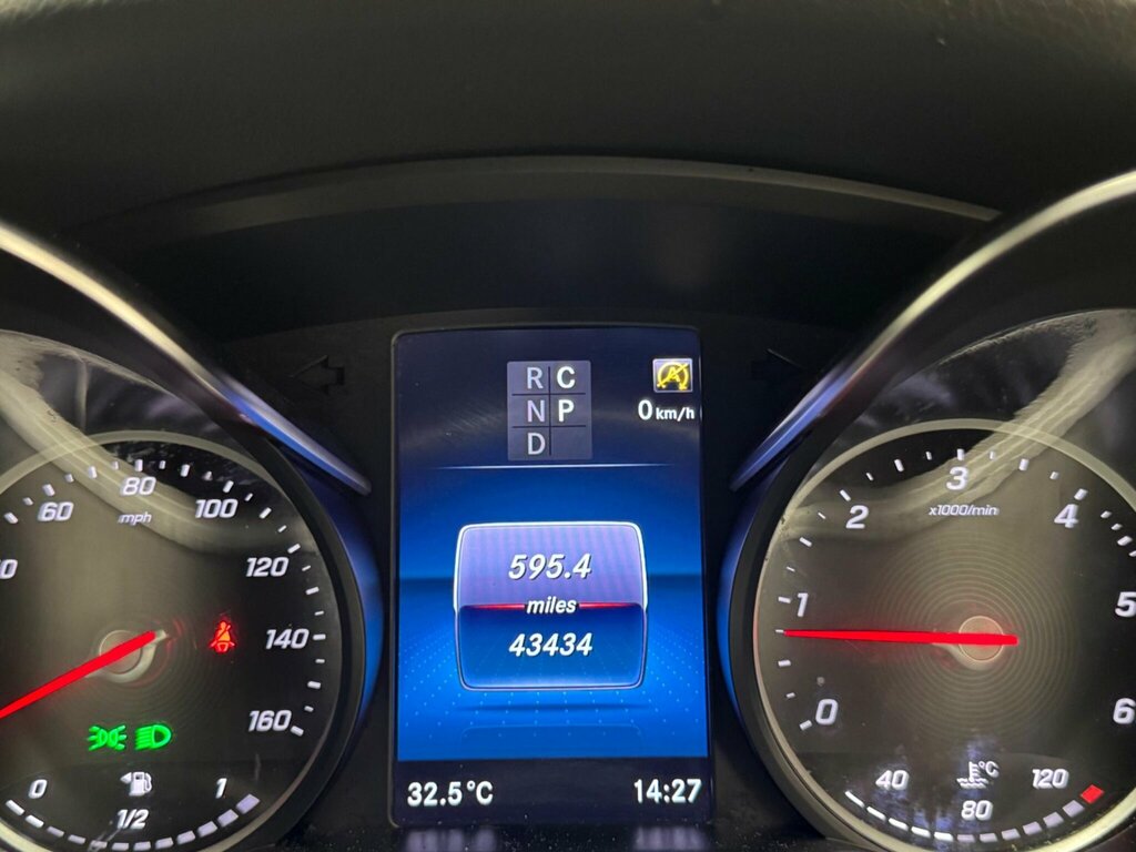 Mercedes-Benz V Class V220 D Sport 9G-tronic Long Black #26
