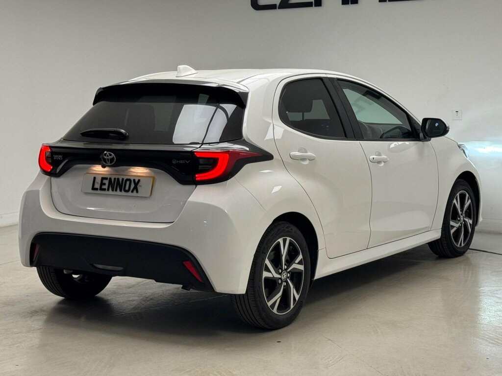 Toyota Yaris 1.5 Vvt-h Design E-cvt Euro 6 Ss SY74VSM White #5
