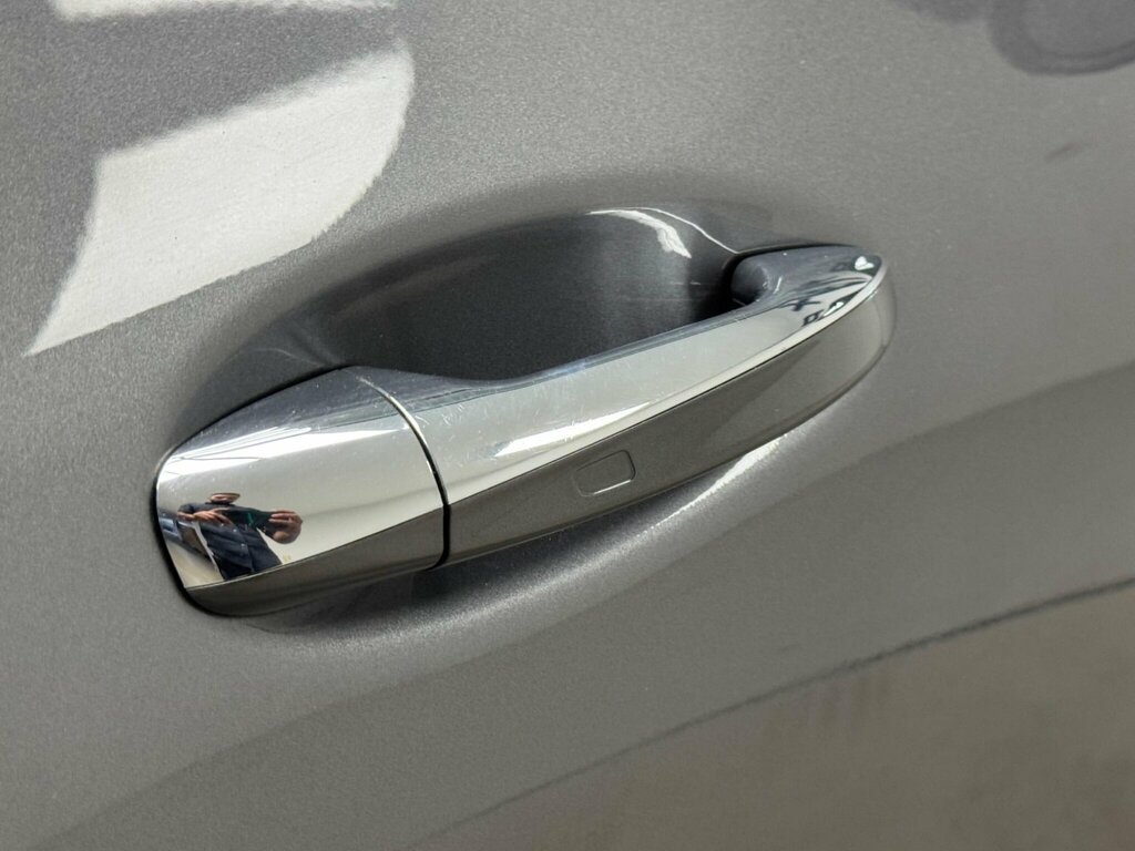 Mercedes-Benz CLA Class 180 Amg Line Premium Plus Tip Grey #26