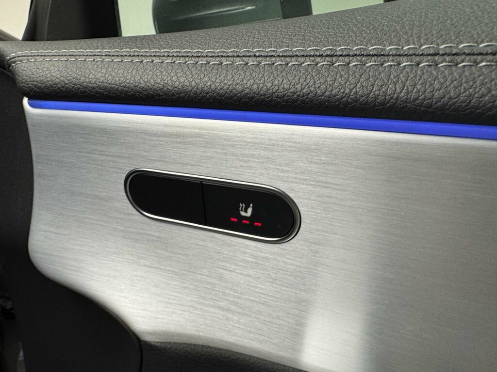 Mercedes-Benz CLA Class 180 Amg Line Premium Plus Tip Grey #10