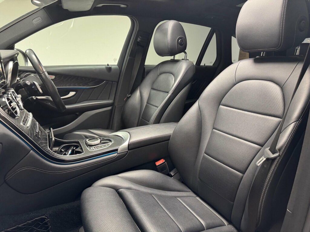 Mercedes-Benz GLC Class Glc 220 D 4Matic Amg Line Premium Silver #22