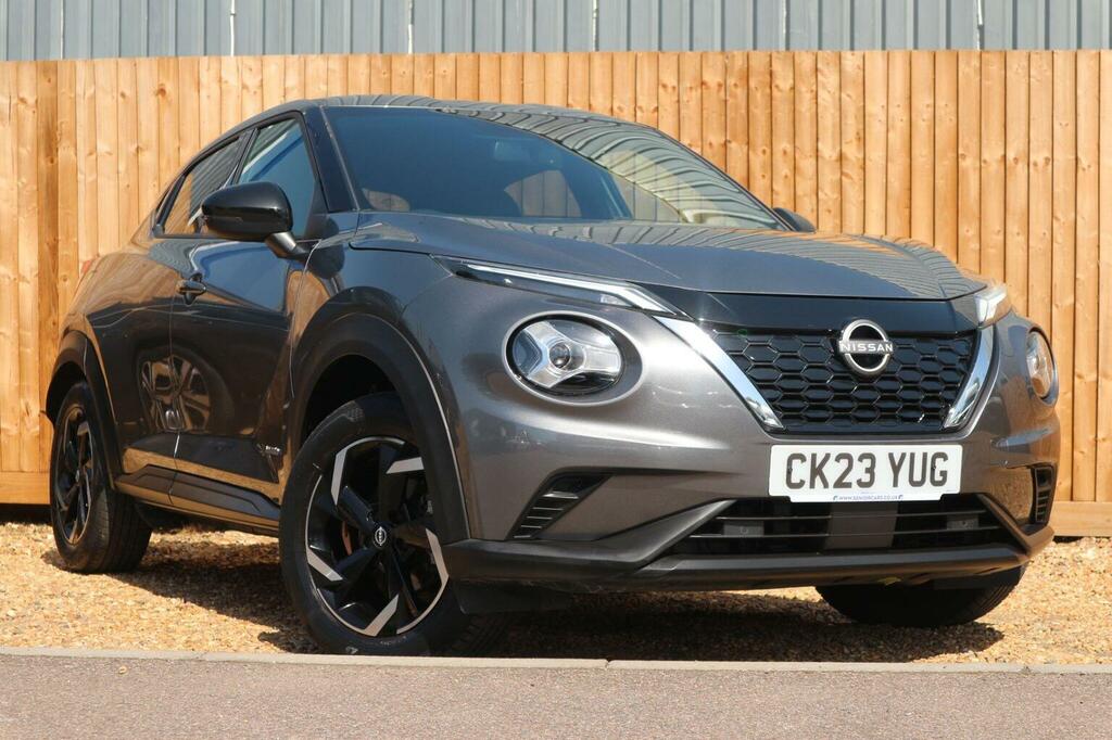 Nissan Juke Suv 1.6 N-connecta Euro 6 202323 CK23YUG Grey