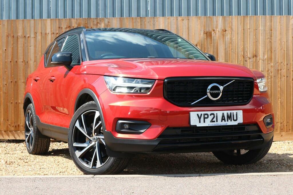 Volvo XC40 Suv 1.5H T4 Recharge 10.7Kwh R-design Euro 6 Red