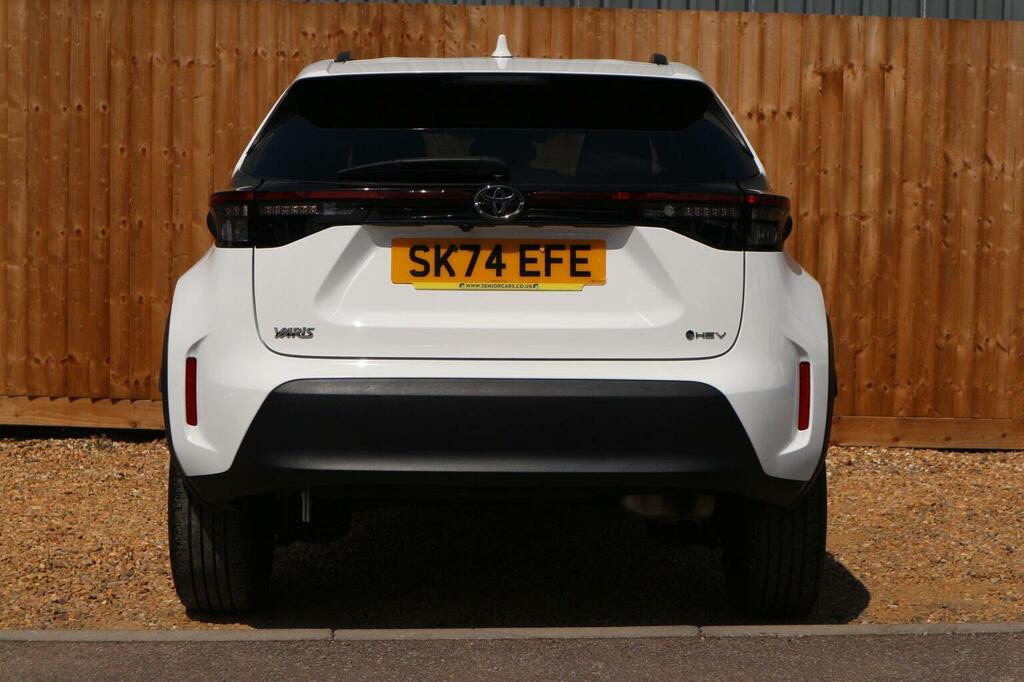 Toyota Yaris Cross Suv 1.5 Vvt-h Design E-cvt Euro 6 Ss 2024 SK74EFE White #4