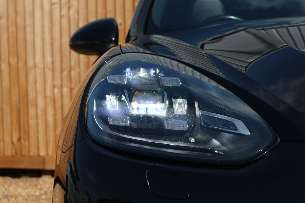 Porsche Cayenne Black #9
