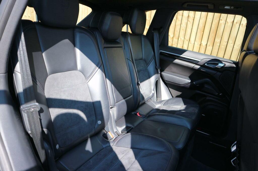 Porsche Cayenne Black #28