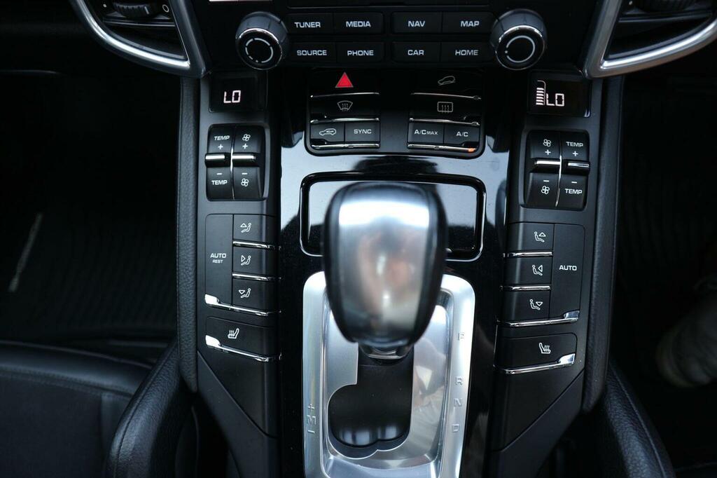 Porsche Cayenne Black #42