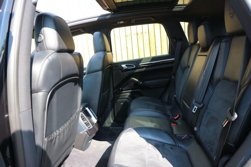 Porsche Cayenne Black #30