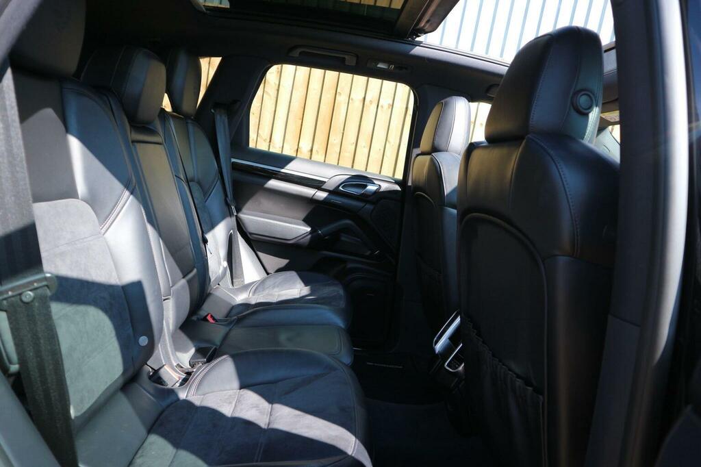 Porsche Cayenne Black #29