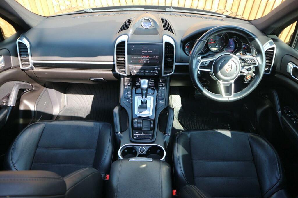 Porsche Cayenne Black #22