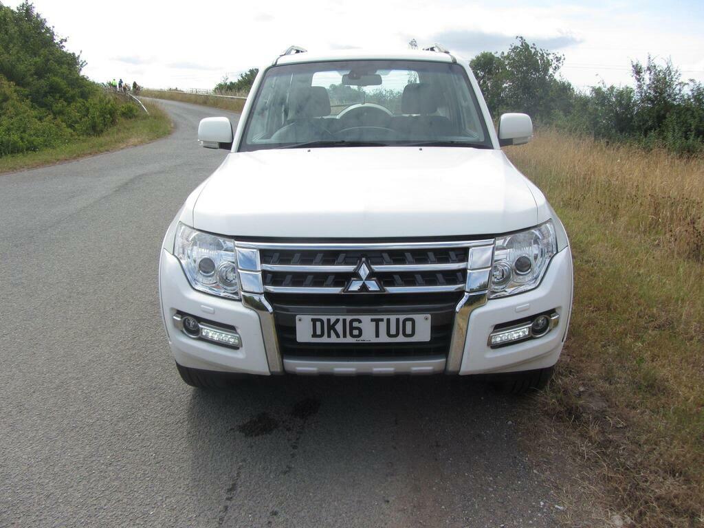 Mitsubishi Shogun 3.2 Di-dc Sg2 Suv White