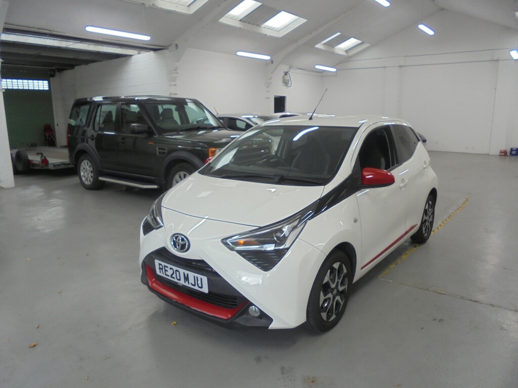 Toyota Aygo 1.0 Vvt 5Dr-i X-trend Apple Car Play White