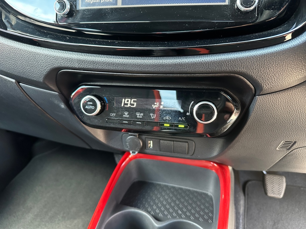 Toyota Aygo X 1.0 Vvt-i Edge Red #6