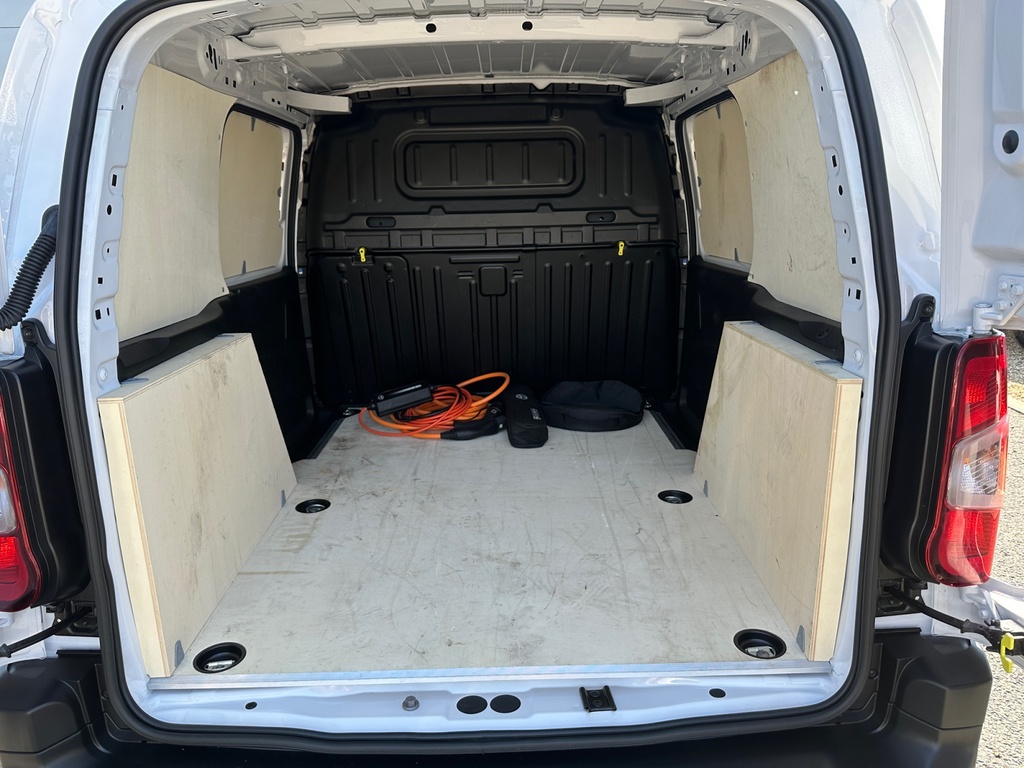 Toyota Proace City 1.5D 100 Active Van White #19
