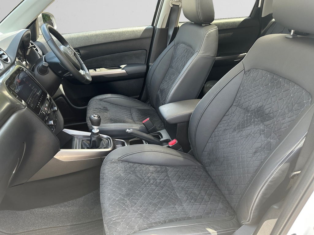 Suzuki Vitara 1.4 Boosterjet Mild Hybrid Ultra White #5