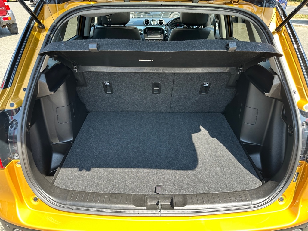 Suzuki Vitara Hatchback Black #21