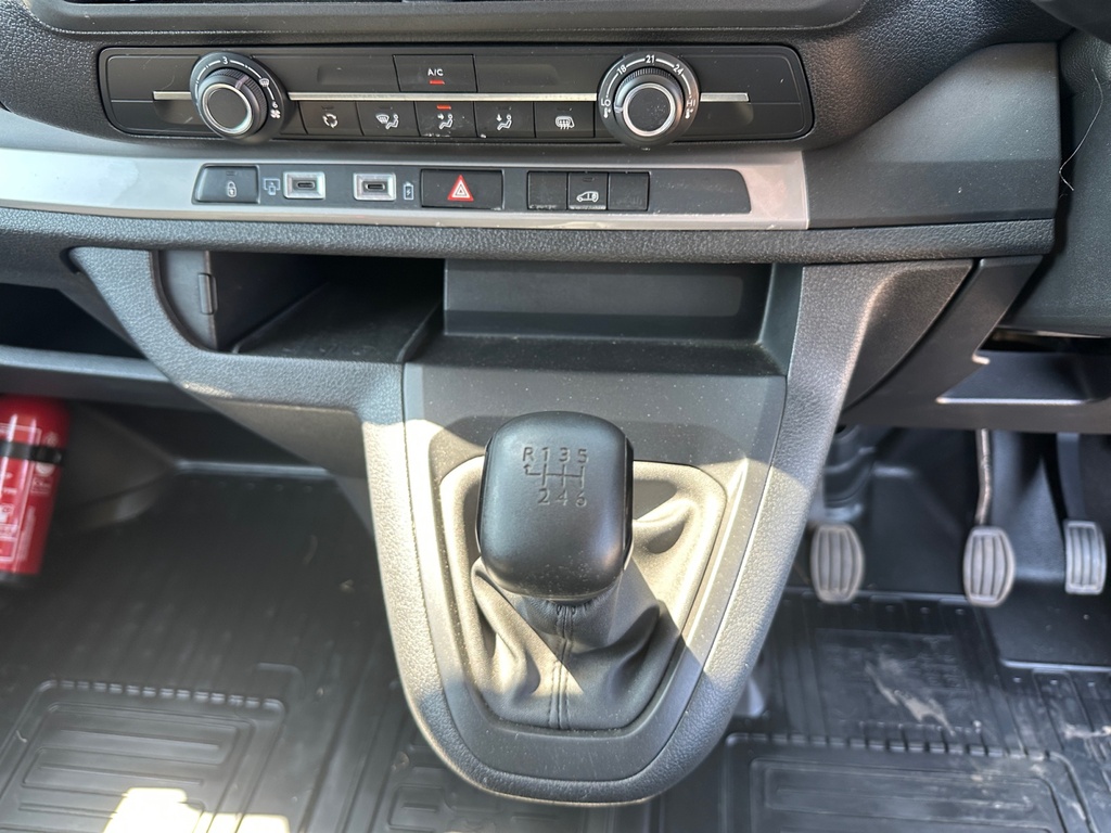 Toyota PROACE 2.0D 145 Icon Van Grey #6