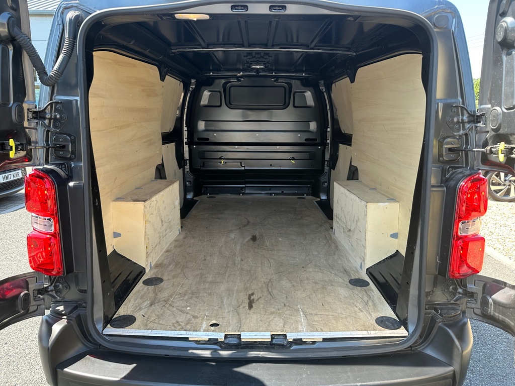 Toyota PROACE 2.0D Icon Medium Panel Van 6Dr Mwb E White #13