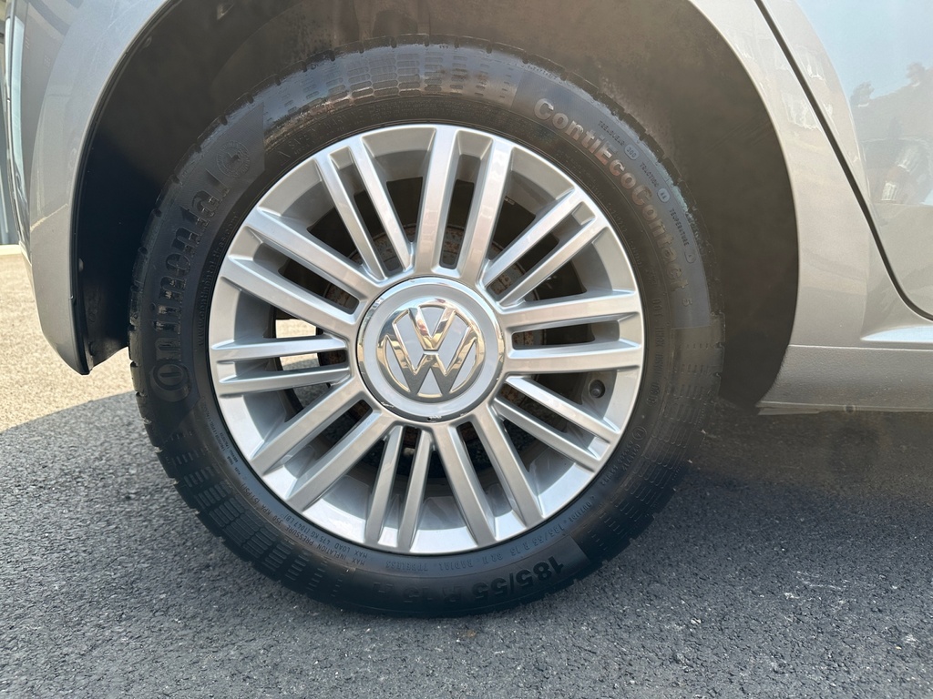 Volkswagen Up 1.0 Move Up Red #19
