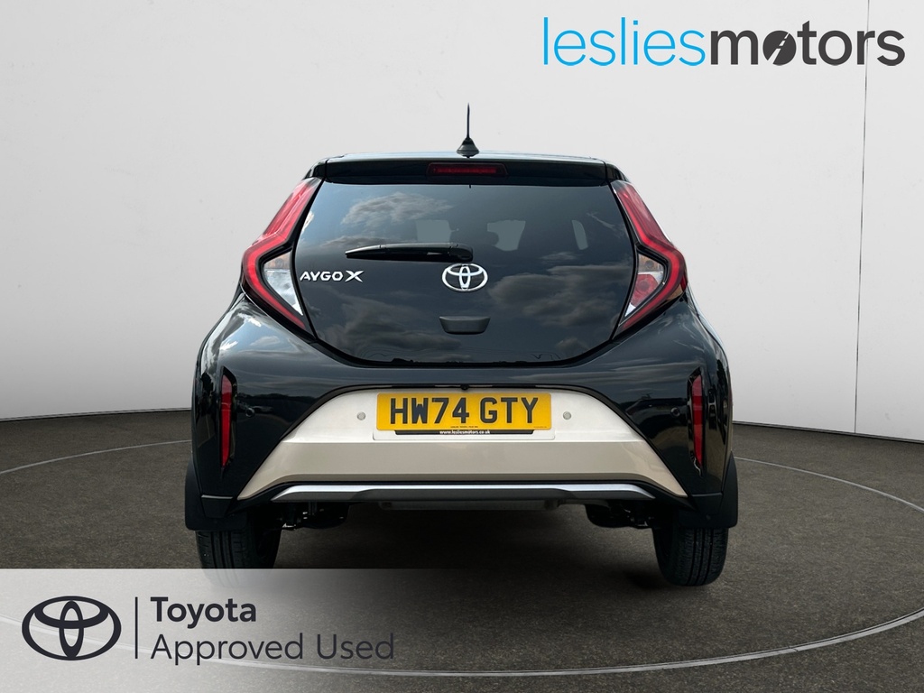 Toyota Aygo X 1.0 Vvt-i Exclusive Beige #3