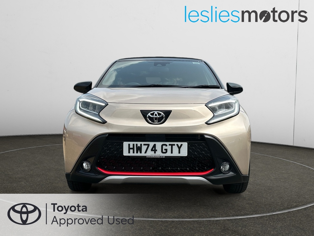 Toyota Aygo X 1.0 Vvt-i Exclusive Beige #2