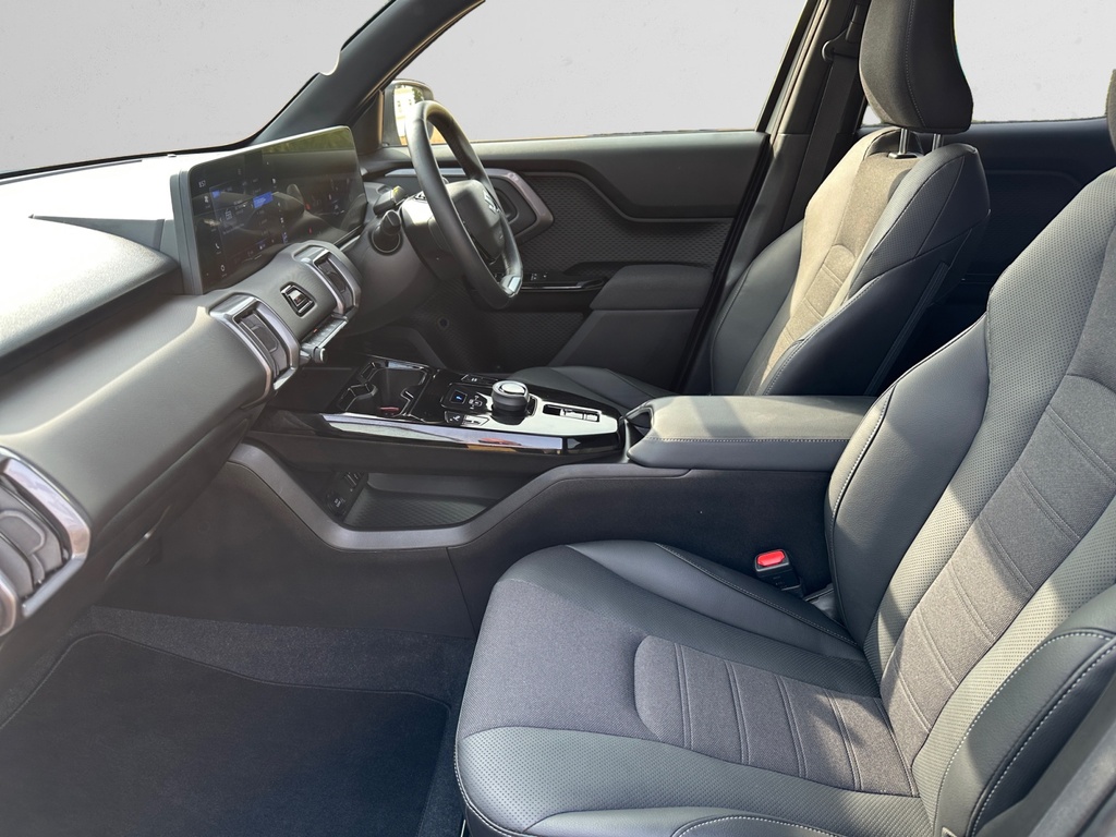 Suzuki Vitara 128Kw Ultra 61Kwh White #5