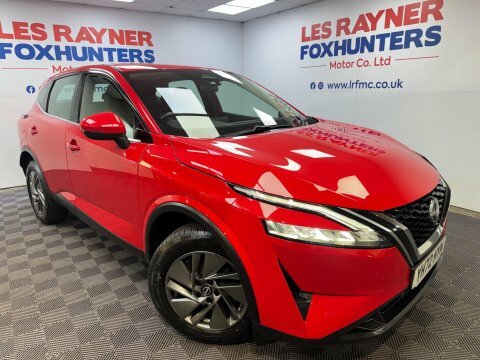 Nissan Qashqai 1.3 Dig-t Mhev Red