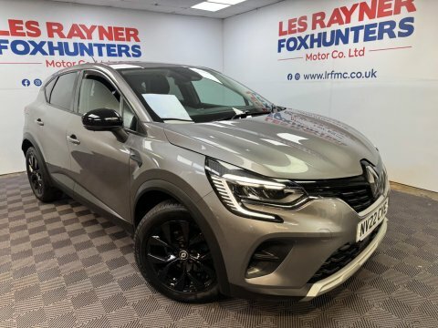 Renault Captur Techno Black #1