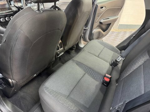 Renault Captur Techno Black #35