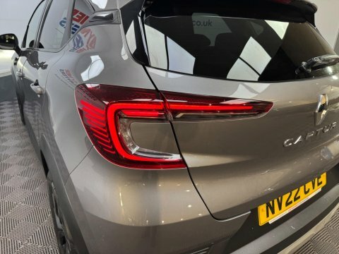 Renault Captur Techno Black #24