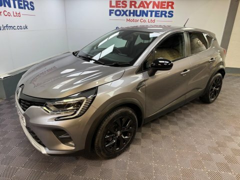 Renault Captur Techno Black #23