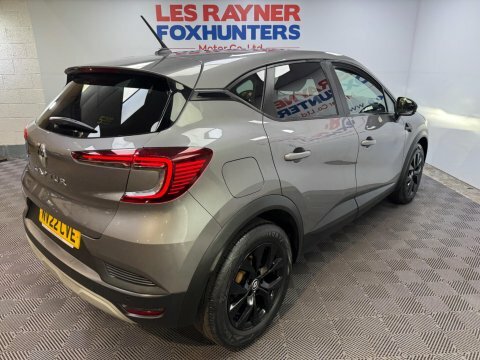 Renault Captur Techno Black #22