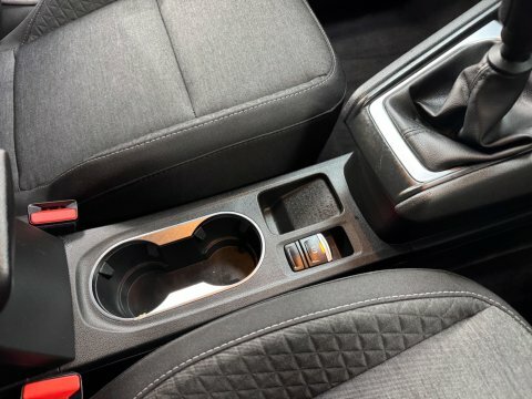 Renault Captur Techno Black #31