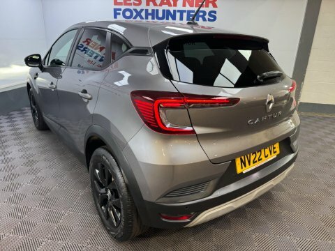 Renault Captur Techno Black #25