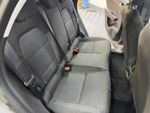Renault Captur Techno Black #13