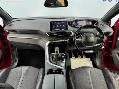 Peugeot 3008 1.2 Puretech Gt FE68TPX Red #4