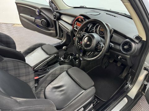 Mini Hatch 1.5 Cooper D Grey #6