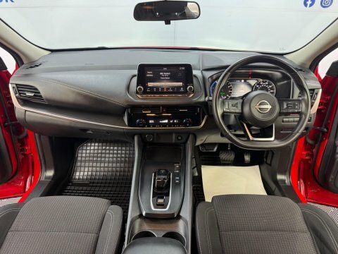 Nissan Qashqai 1.5 H E-power DU24ZYA Red #4