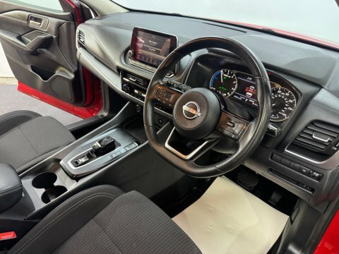 Nissan Qashqai 1.5 H E-power DU24ZYA Red #6
