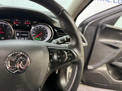 Vauxhall Insignia Sri Nav Black #36