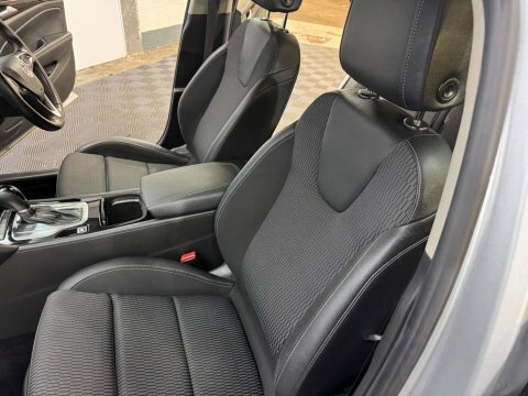 Vauxhall Insignia Sri Nav Black #17
