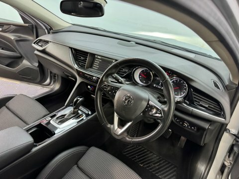 Vauxhall Insignia Sri Nav Black #40