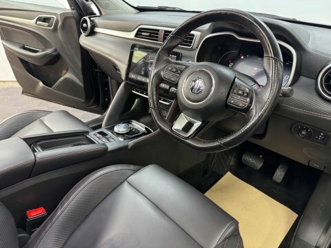 MG ZS 72.6Kwh Trophy Long Black #6