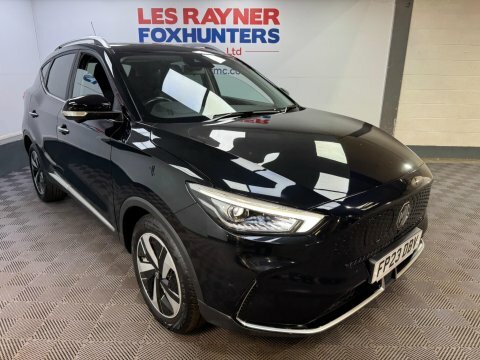 MG ZS 72.6Kwh Trophy Long Black #4