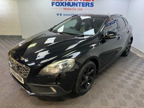 Volvo V40 1.6 D2 Lux Black #3