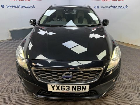 Volvo V40 1.6 D2 Lux Black #2