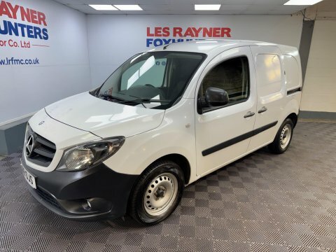 Mercedes-Benz CITAN White #17