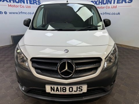 Mercedes-Benz CITAN White #11